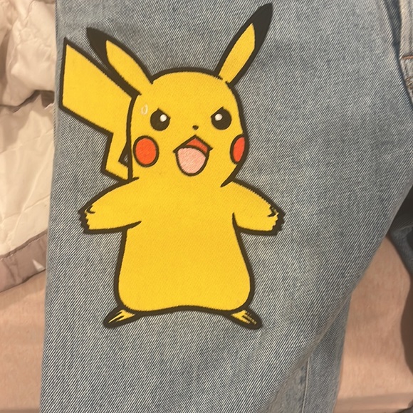 Levi’s Pokémon Jeans rare - Picture 2 of 5